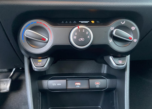 image du véhicule 12 image du véhicule 12