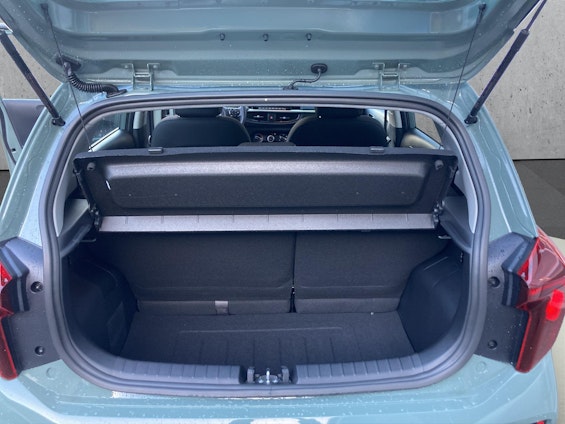 Vehicle image 13 Vehicle image 13