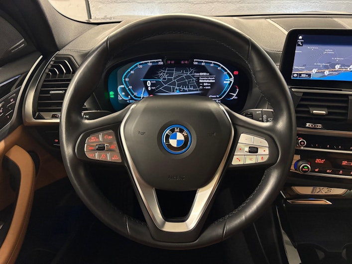 Vehicle image BMW iX3
