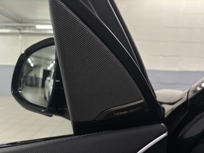 Vehicle image BMW iX3