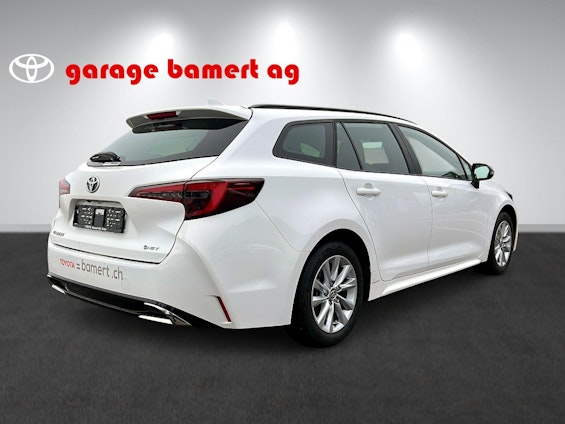 Vehicle image 5 Vehicle image 5