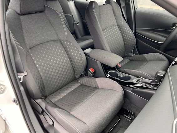 Vehicle image 13 Vehicle image 13