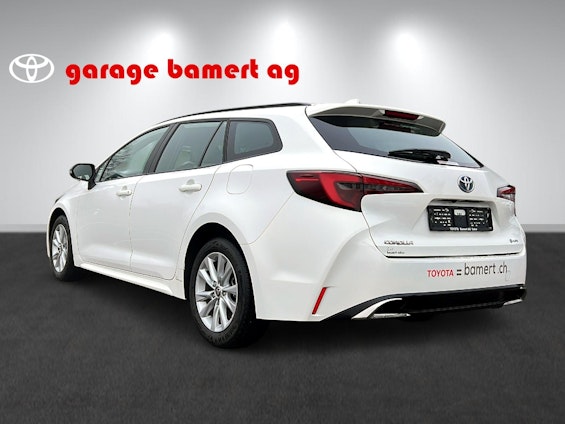 Vehicle image 3 Vehicle image 3