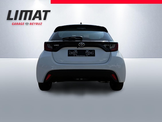 Vehicle image 3 Vehicle image 3