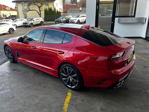 Vehicle image 4 Vehicle image 4