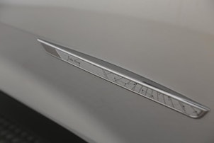 Vehicle image DS AUTOMOBILES 1.6 E-Tense Jules Verne 4x4