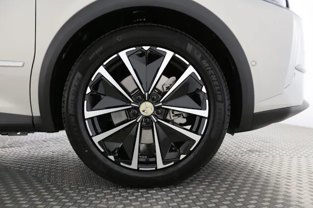 DS Automobiles 1.6 E-Tense Jules Verne 4x4