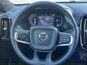 Volvo XC40 2.0 B4 MH Plus Dark