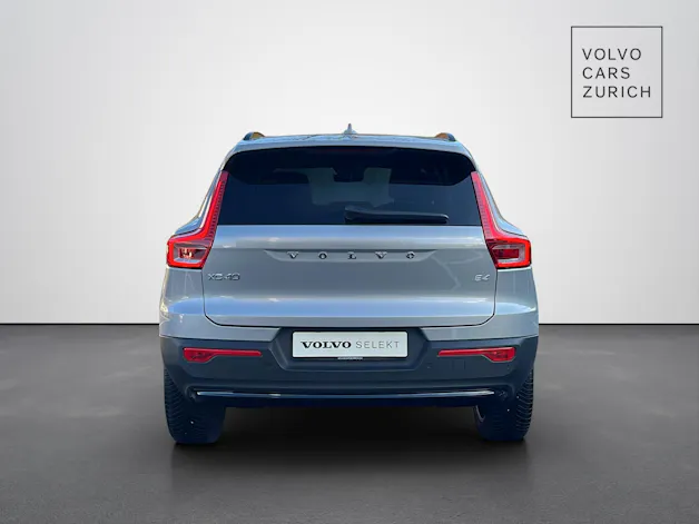 Volvo XC40 2.0 B4 MH Plus Dark