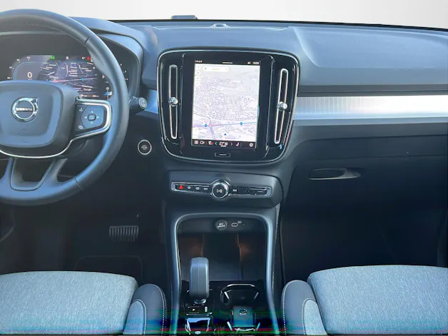 Volvo XC40 2.0 B4 MH Plus Dark