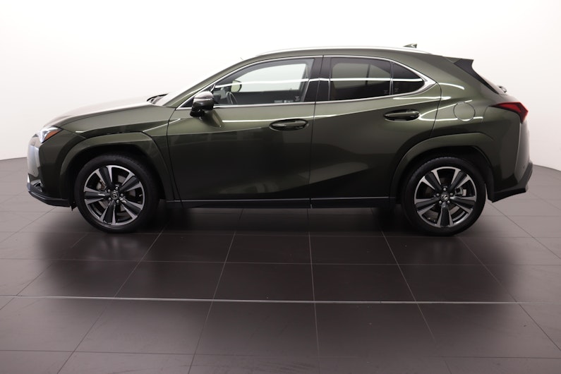 Vehicle image LEXUS UX