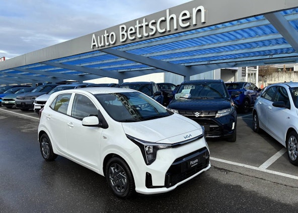 First vehicle image First vehicle image