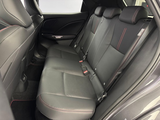 Vehicle image 9 Vehicle image 9