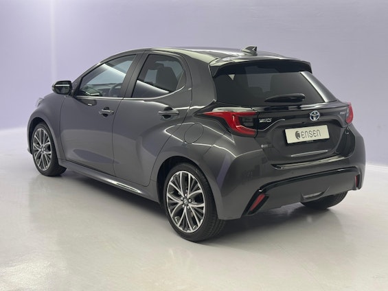 Vehicle image 4 Vehicle image 4