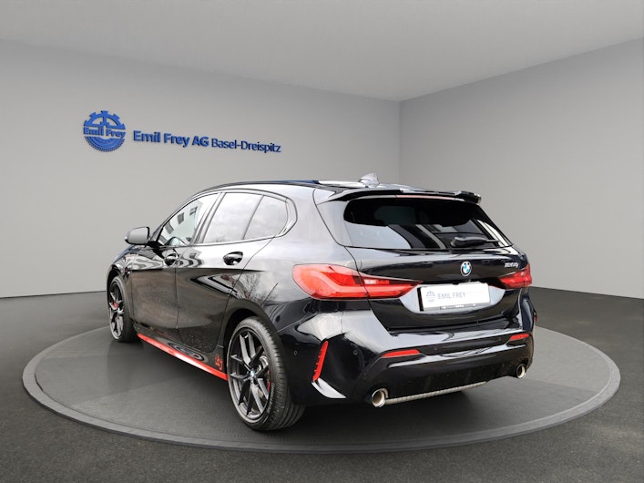 Vehicle image BMW 1 SERIES