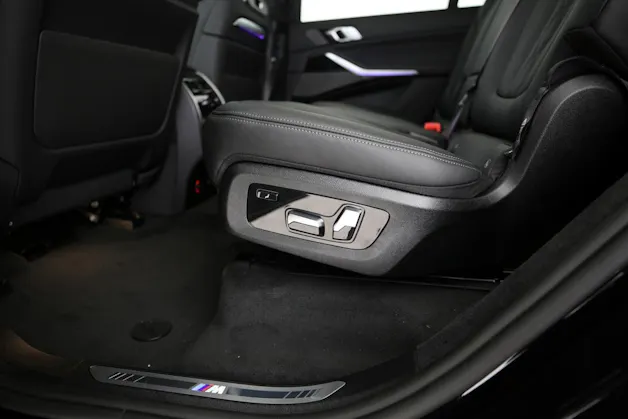 BMW X7 M60i