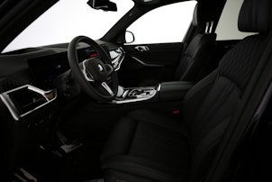 Vehicle image BMW X7 M60i