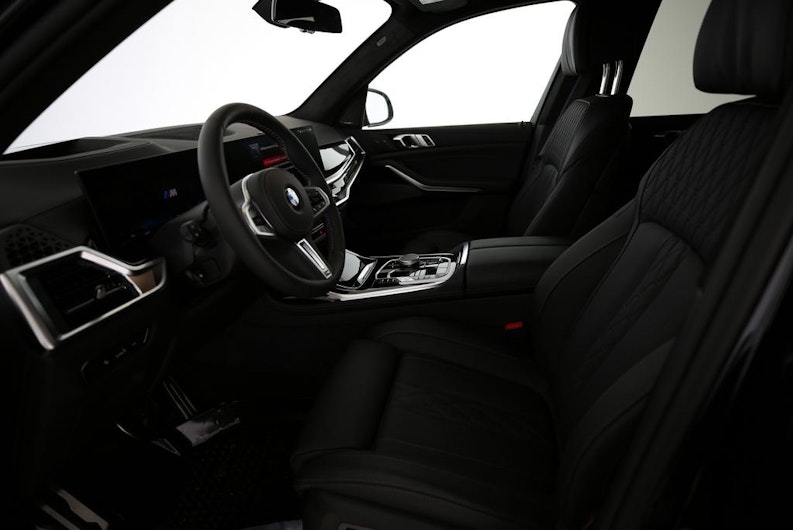 Vehicle image BMW X7