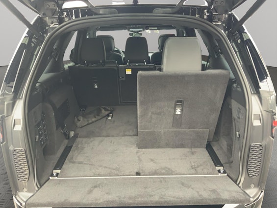 Vehicle image 8 Vehicle image 8