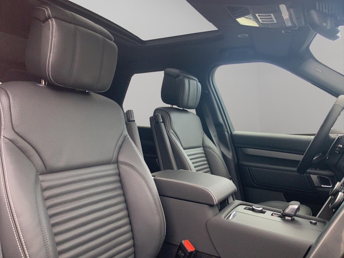 Vehicle image LAND ROVER DISCOVERY