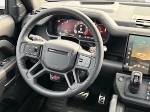 Fahrzeugbild LAND ROVER Defender OCTA D7XR-Street **Dakar Edition 1 of 1**