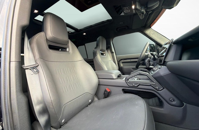 Vehicle image 9 Vehicle image 9