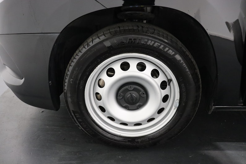 Vehicle image OPEL COMBO