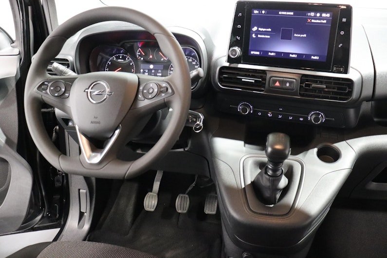 Vehicle image OPEL COMBO