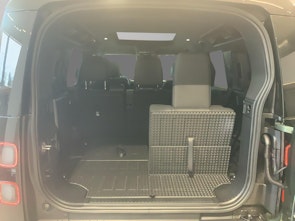 Vehicle image LAND ROVER Defender 110 3.0 D I6 350 X-Dynamic HSE