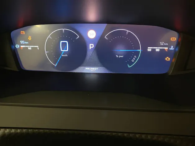 Peugeot 2008 1.2 Hybrid 145 Allure Premium