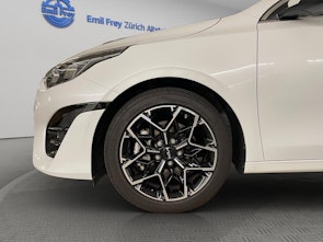 Vehicle image KIA Ceed SW 1.5 T-GDi MHEV GT-Line