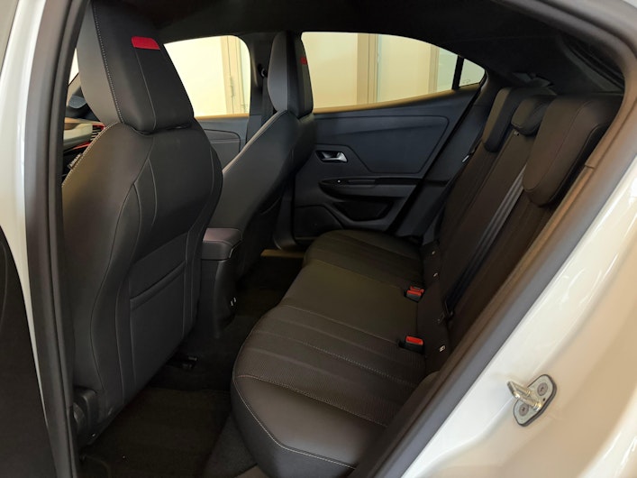 Vehicle image OPEL MOKKA