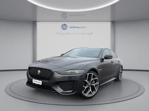 Vehicle image JAGUAR XE 2.0 T 300 Sport AWD mit Anhängerkupplung