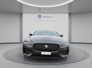 Vehicle image JAGUAR XE 2.0 T 300 Sport AWD mit Anhängerkupplung