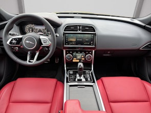 Vehicle image JAGUAR XE 2.0 T 300 Sport AWD mit Anhängerkupplung