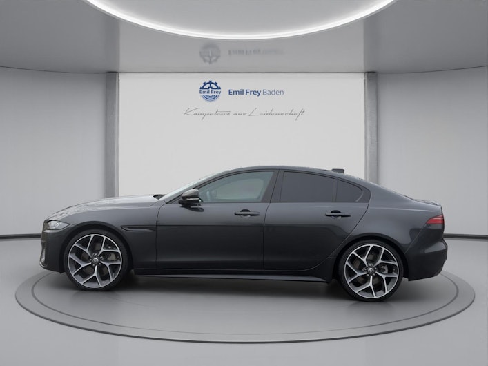 Vehicle image JAGUAR XE