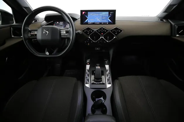 DS Automobiles 3 Crossback E-Tense So Chic
