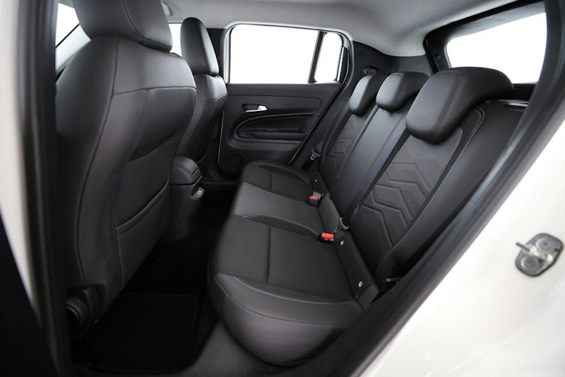 Vehicle image JEEP AVENGER