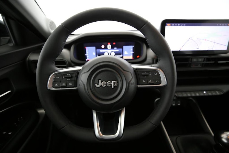 Vehicle image JEEP AVENGER