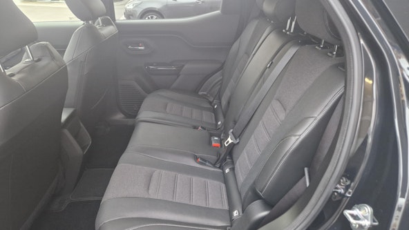 Vehicle image 7 Vehicle image 7