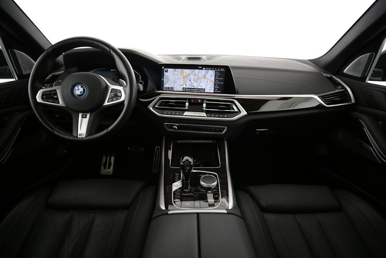 Vehicle image BMW X5
