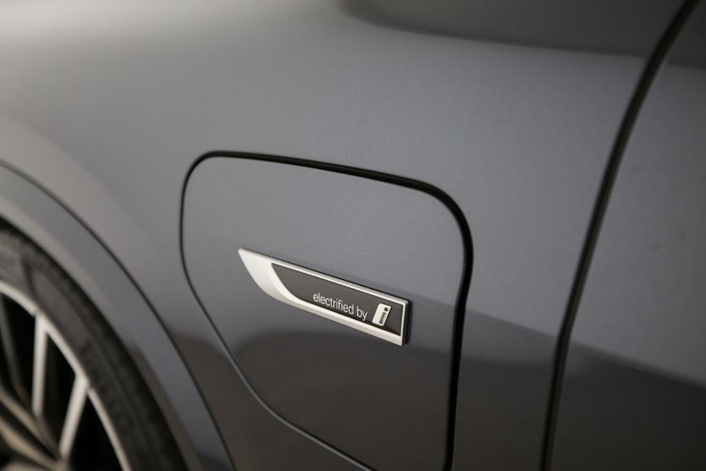 Vehicle image BMW X5