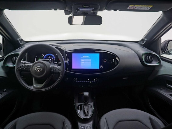 Vehicle image 8 Vehicle image 8