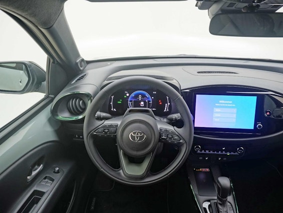 Vehicle image 9 Vehicle image 9