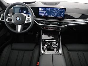 Vehicle image BMW X7 40d xDrive SAG