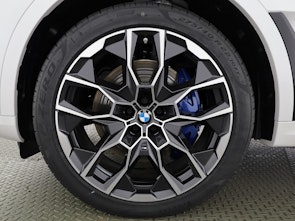 Vehicle image BMW X7 40d xDrive SAG