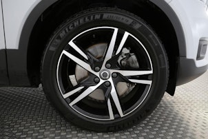 Vehicle image VOLVO XC40 1.5 T5 PiH R-Design