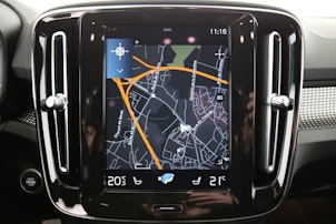 Vehicle image VOLVO XC40 1.5 T5 PiH R-Design