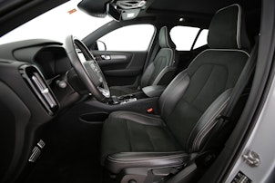 Vehicle image VOLVO XC40 1.5 T5 PiH R-Design