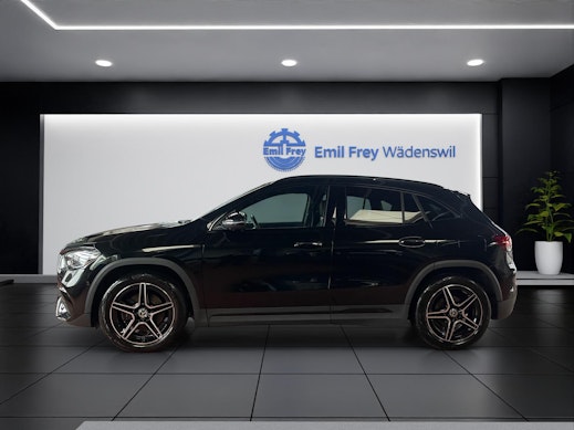 MERCEDES-BENZ GLA 200 AMG Line 2